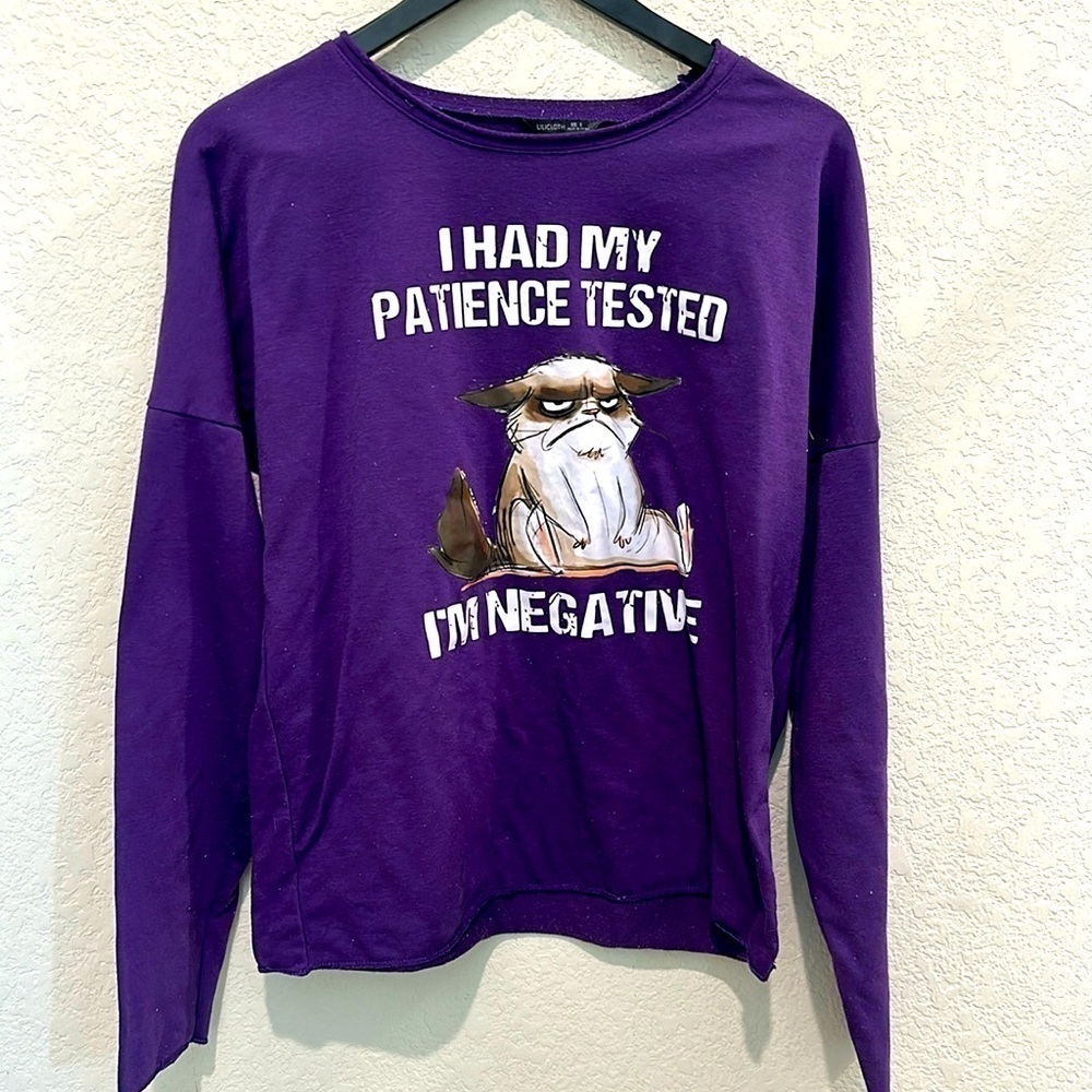 Size small crewneck sweatshirt